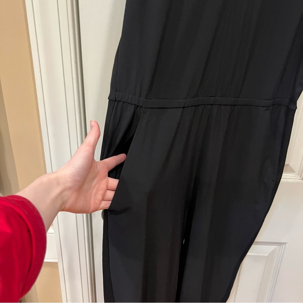 NEW ATHLETA Brooklyn Jumpsuit Black Size 10 Women’s Performance Travel Active - Picture 5 of 7